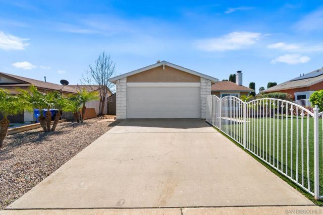 4621 Avery St, Oceanside, CA 92057