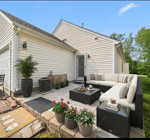 157 Feathertip Lane, Lewis Center, OH 43035