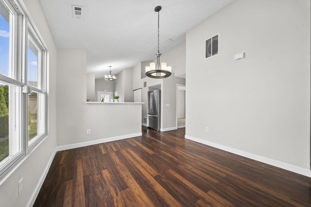 157 Feathertip Lane, Lewis Center, OH 43035