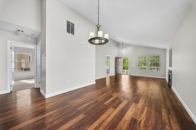 157 Feathertip Lane, Lewis Center, OH 43035