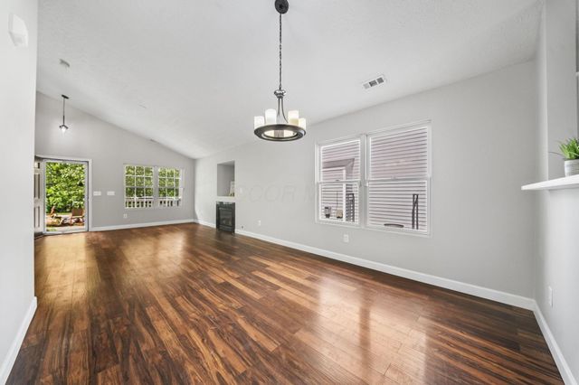157 Feathertip Lane, Lewis Center, OH 43035
