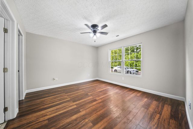 157 Feathertip Lane, Lewis Center, OH 43035