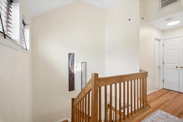 220 Sandpiper Court, Yorktown Heights, NY 10598