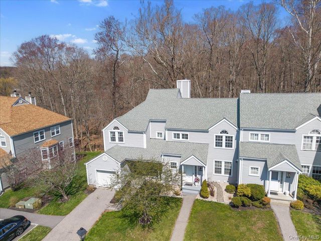 220 Sandpiper Court, Yorktown Heights, NY 10598
