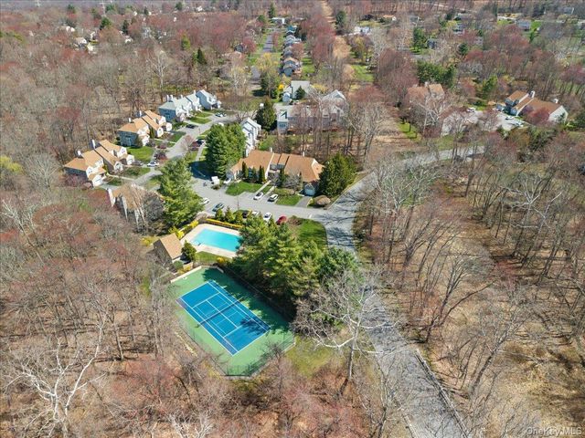 220 Sandpiper Court, Yorktown Heights, NY 10598