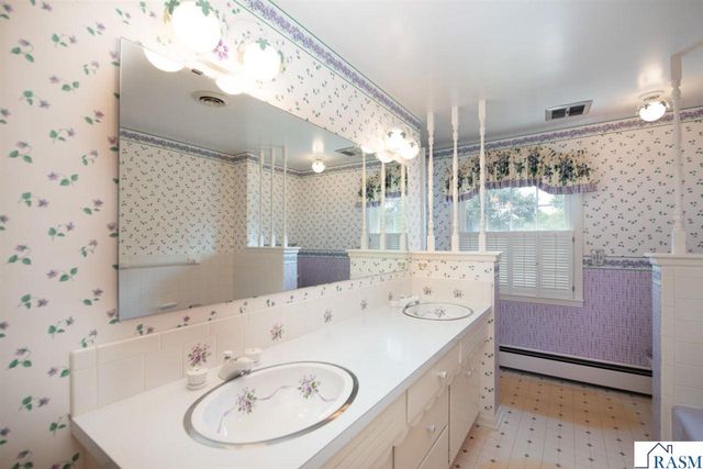 130 Atwood Drive, Mankato, MN 56001