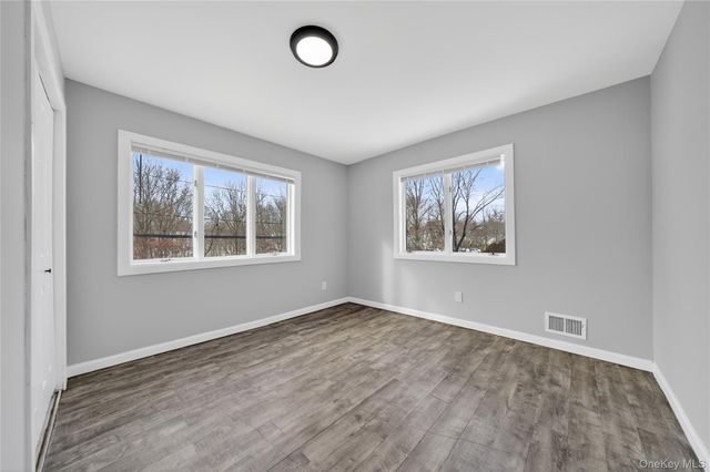 68 Champlain Street, Port Jefferson Station, NY 11776