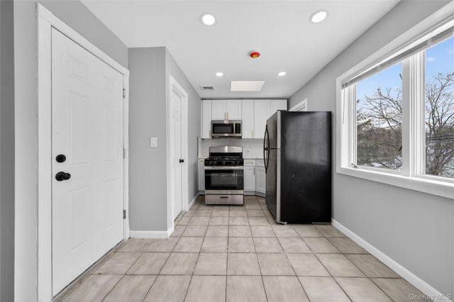 68 Champlain Street, Port Jefferson Station, NY 11776