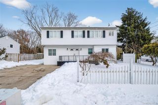 68 Champlain Street, Port Jefferson Station, NY 11776