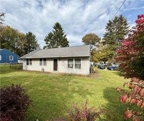 131 Standart Ave Avenue, Auburn, NY 13021
