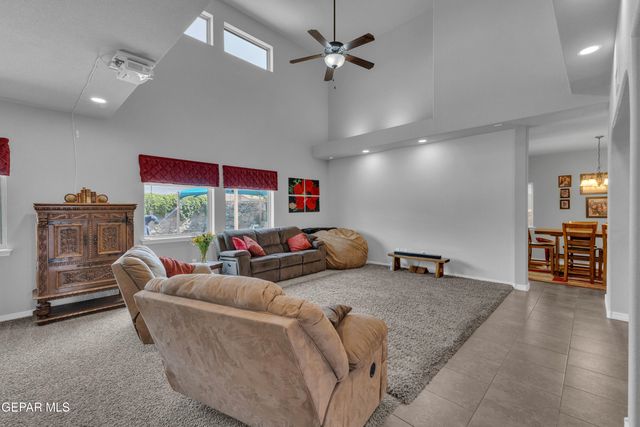 14585 SPANISH POINT Drive, El Paso, TX 79938
