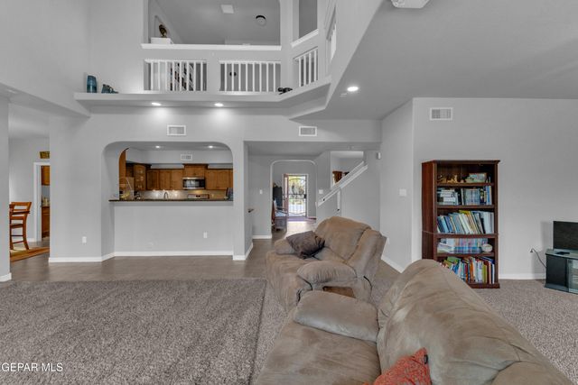 14585 SPANISH POINT Drive, El Paso, TX 79938