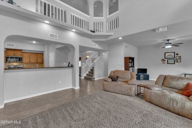 14585 SPANISH POINT Drive, El Paso, TX 79938