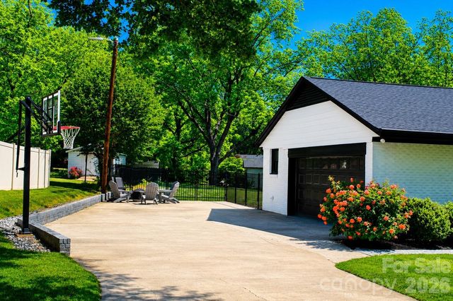 101 Amity Circle, Belmont, NC 28012