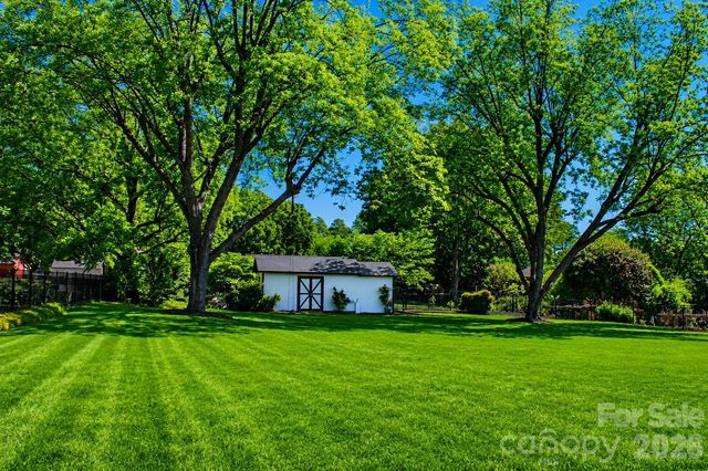 101 Amity Circle, Belmont, NC 28012