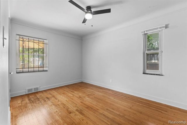 15903 Saint Marys Street, Detroit, MI 48227