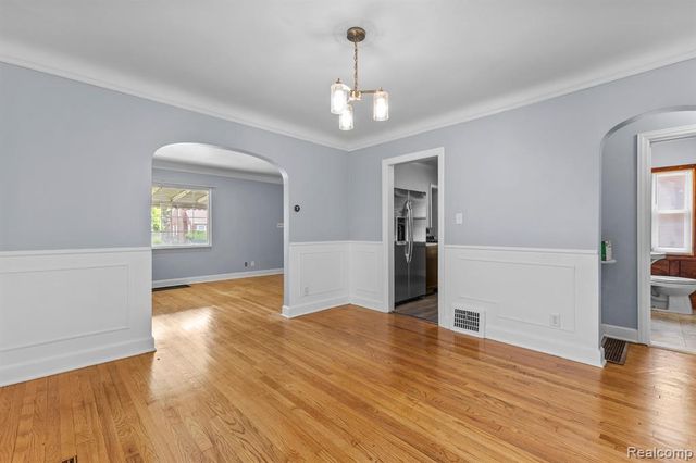 15903 Saint Marys Street, Detroit, MI 48227