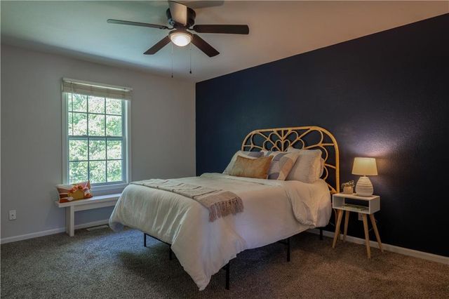 520 N John Doy Court, Lawrence, KS 66049