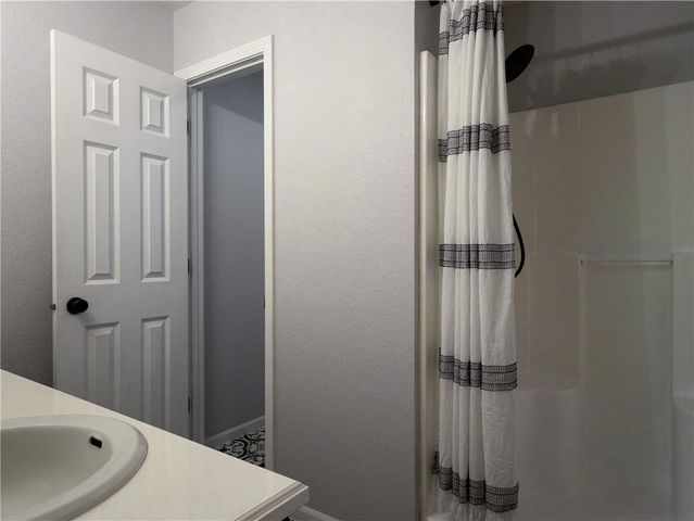 520 N John Doy Court, Lawrence, KS 66049