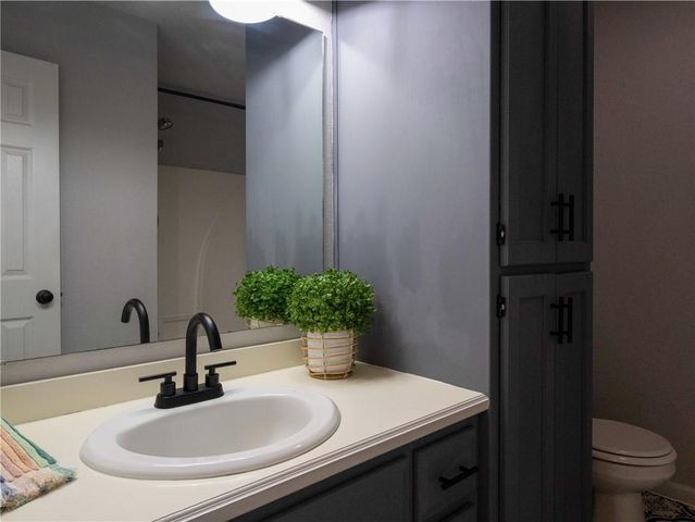 520 N John Doy Court, Lawrence, KS 66049
