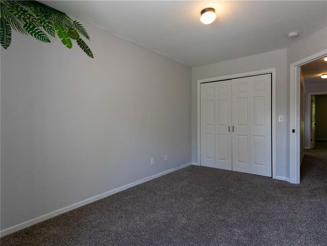 520 N John Doy Court, Lawrence, KS 66049