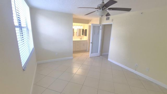 820 Lavers Circle G409, Delray Beach, FL 33444