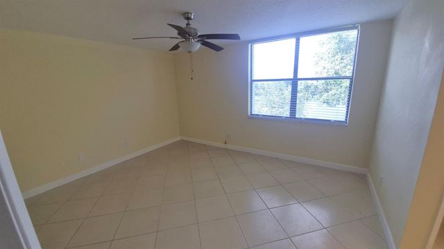 820 Lavers Circle G409, Delray Beach, FL 33444