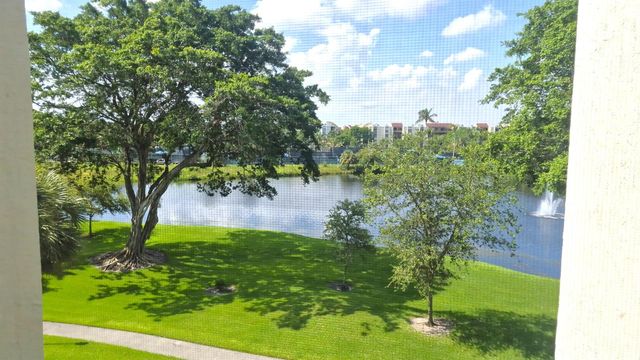 820 Lavers Circle G409, Delray Beach, FL 33444
