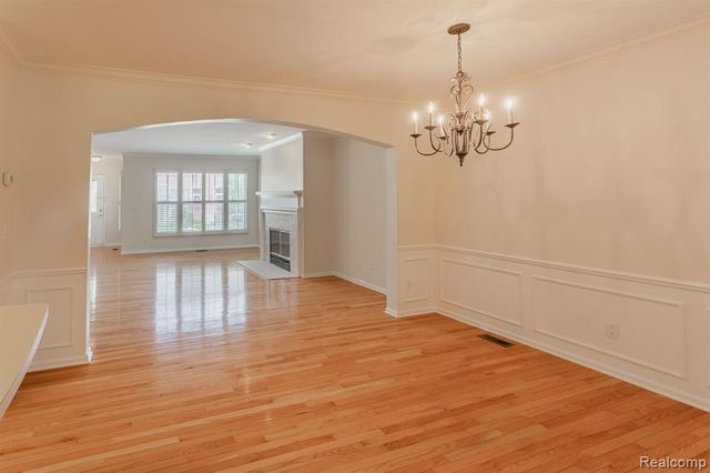 159 Allenhurst Avenue, Royal Oak, MI 48067