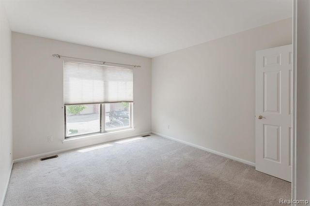 159 Allenhurst Avenue, Royal Oak, MI 48067