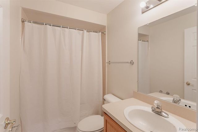 159 Allenhurst Avenue, Royal Oak, MI 48067