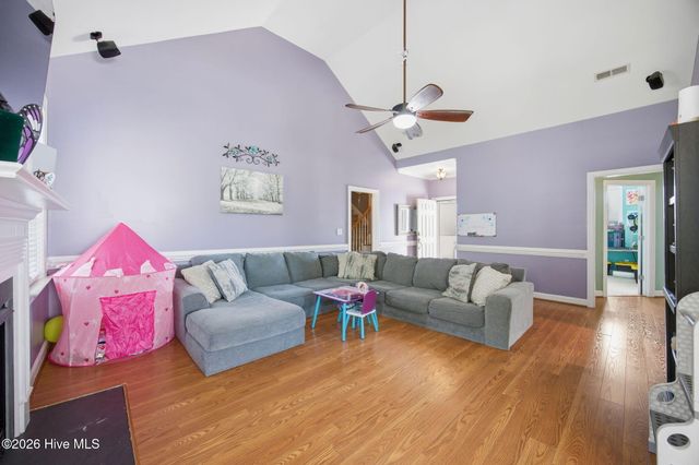 2752 Barefoot Lane, Winterville, NC 28590