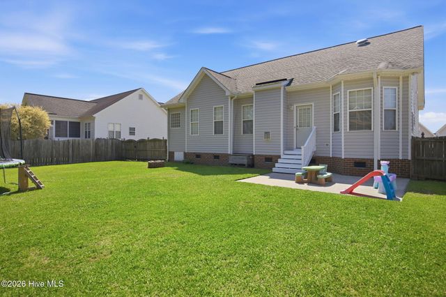 2752 Barefoot Lane, Winterville, NC 28590