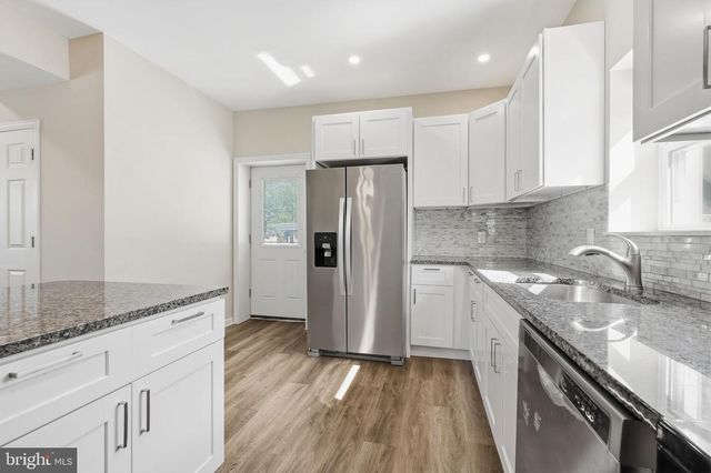 115 WAVERLY PL, Hamilton, NJ 08609