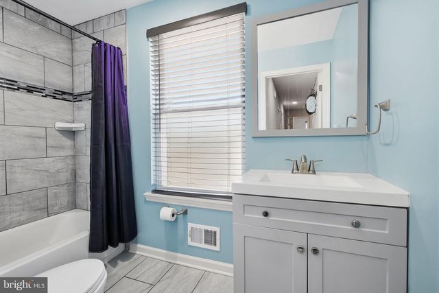 115 WAVERLY PL, Hamilton, NJ 08609