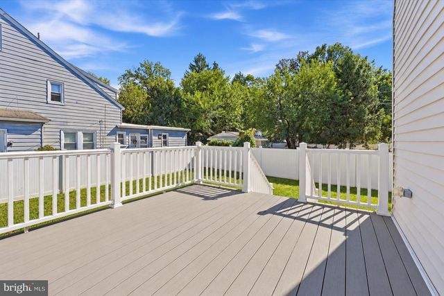 115 WAVERLY PL, Hamilton, NJ 08609