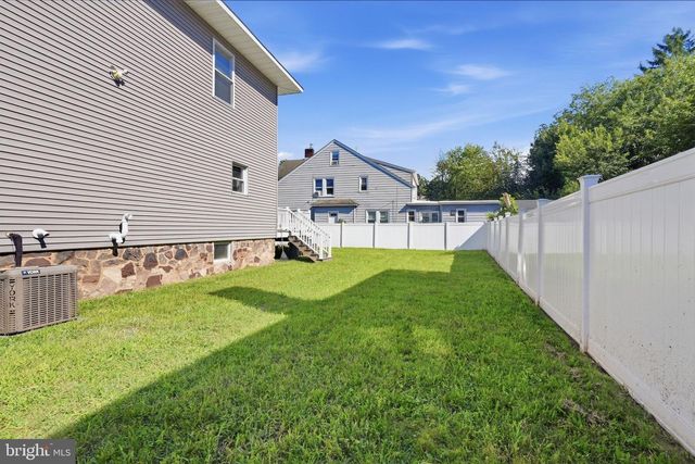 115 WAVERLY PL, Hamilton, NJ 08609