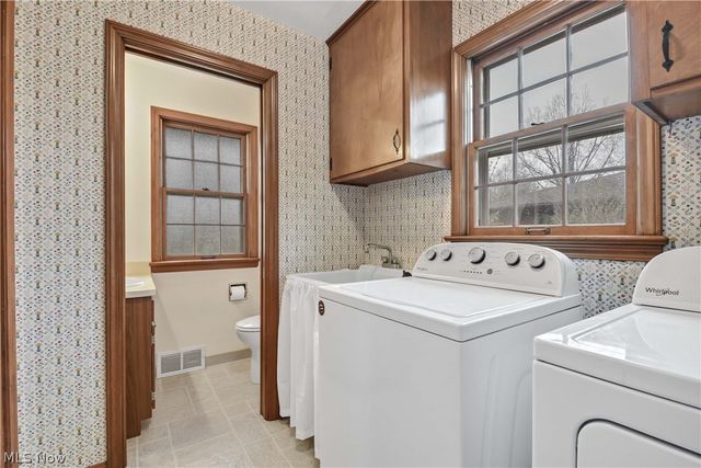 25891 Chaucer Drive, Westlake, OH 44145