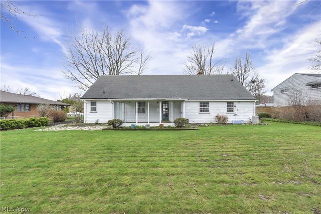 25891 Chaucer Drive, Westlake, OH 44145