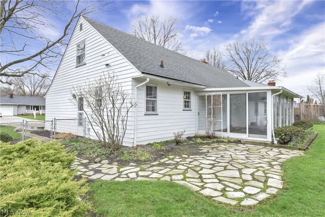 25891 Chaucer Drive, Westlake, OH 44145