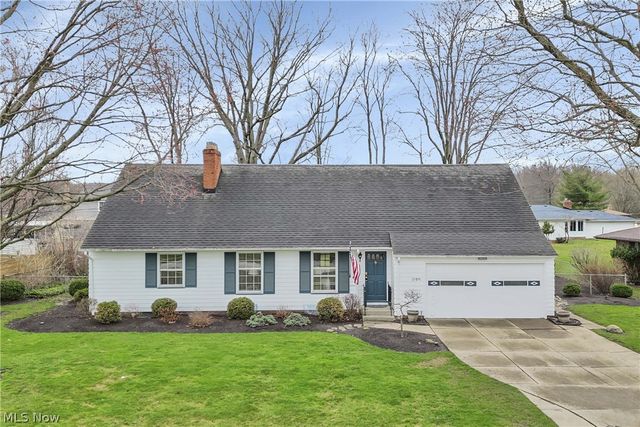 25891 Chaucer Drive, Westlake, OH 44145