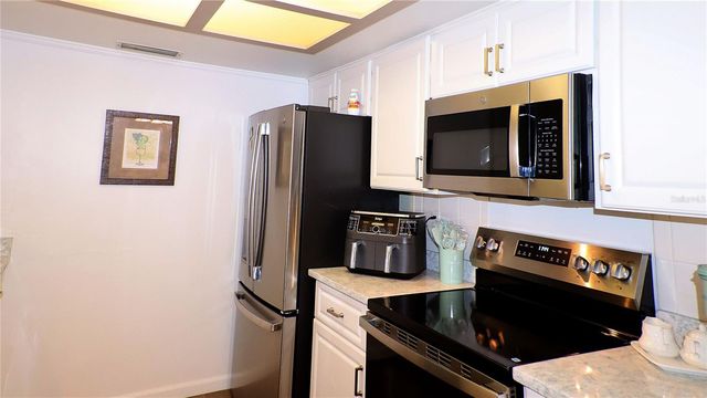 8465 SW 107TH LANE, Ocala, FL 34481