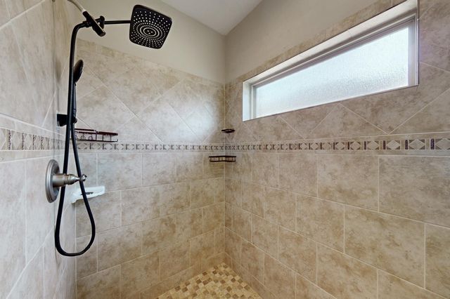 511 Sunny ST, Caldwell, TX 77836