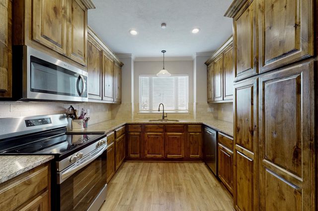 511 Sunny ST, Caldwell, TX 77836