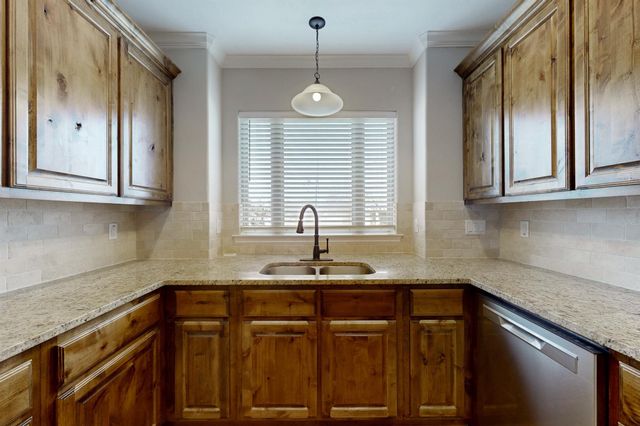 511 Sunny ST, Caldwell, TX 77836