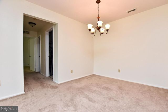 4304-B ADELAIDE DR, Mount Laurel, NJ 08054