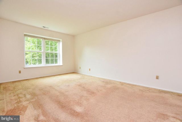 4304-B ADELAIDE DR, Mount Laurel, NJ 08054