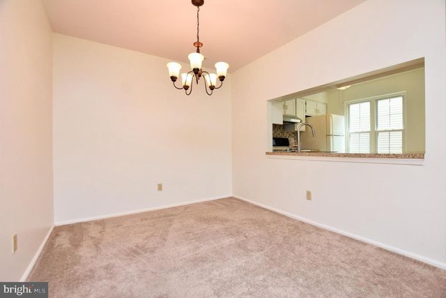 4304-B ADELAIDE DR, Mount Laurel, NJ 08054