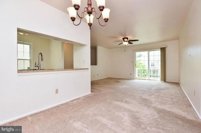4304-B ADELAIDE DR, Mount Laurel, NJ 08054