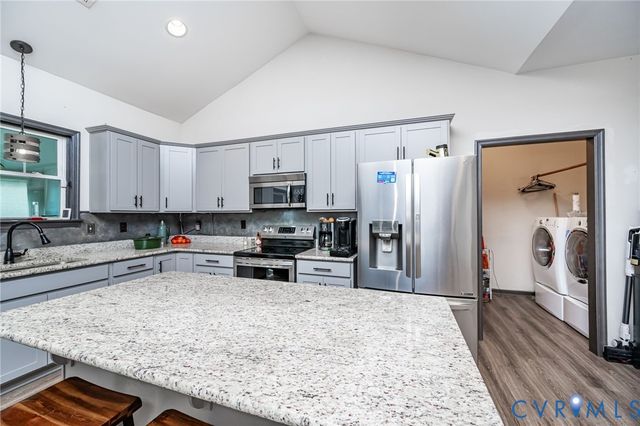 165 New South Ridge Rd, Bumpass, VA 23024